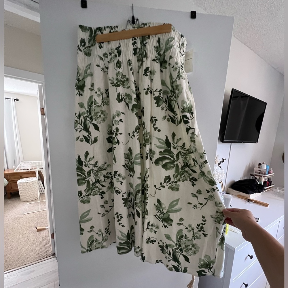 Abercrombie & Fitch XL Flowy Maxi Skirt | SOLD